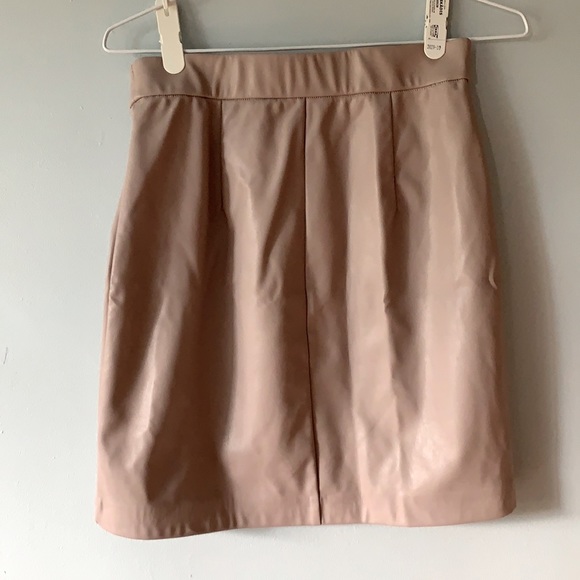 Dynamite pink pleather skirt size S - Picture 3 of 6